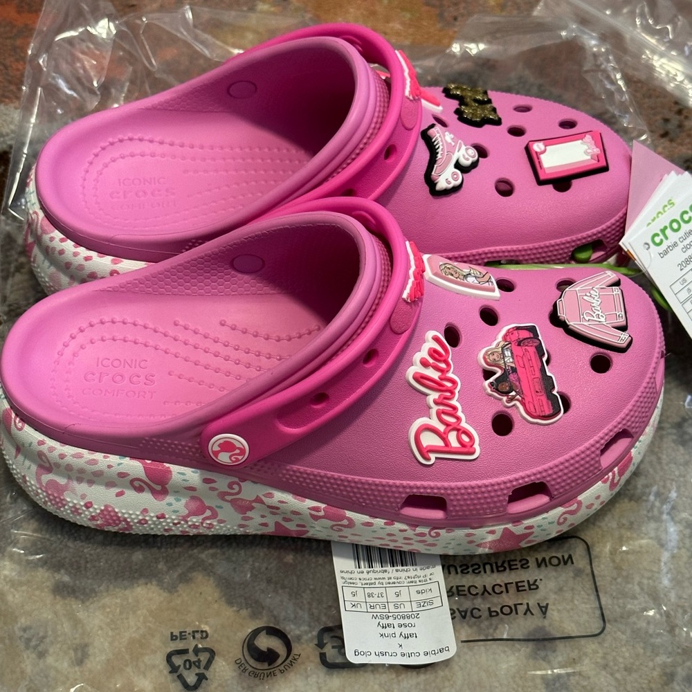 Cutie Crush Clog Barbie Taffy Pink (Kids) - Picture 2 of 3